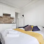 Amazing View Apartment In Heart Of Paris